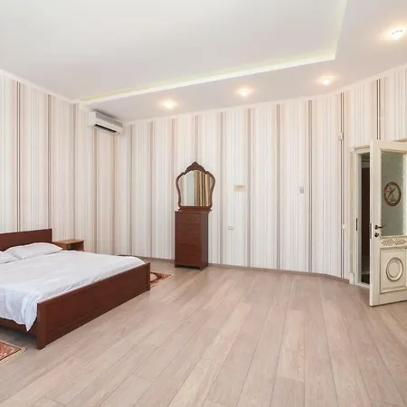 Apartment Spacious Vip *